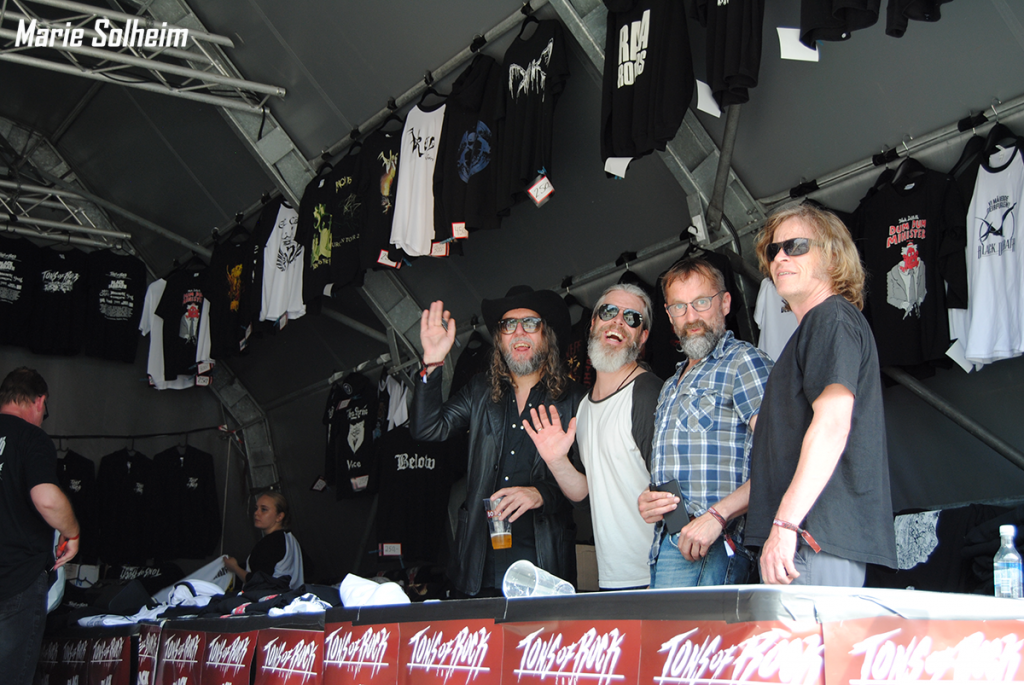 We didn't get any photos of Black Debbath on stage, but here they are!